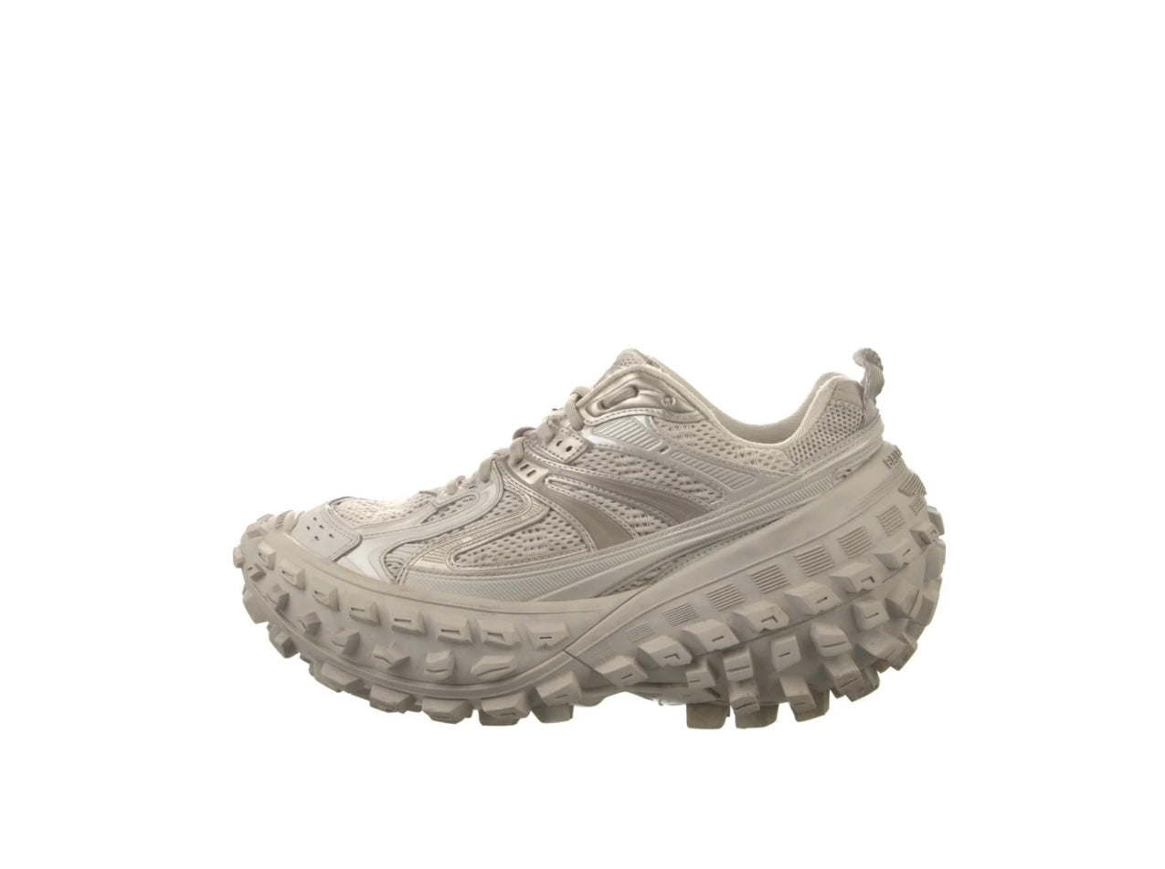 Balenciaga Men's Beige Bouncer